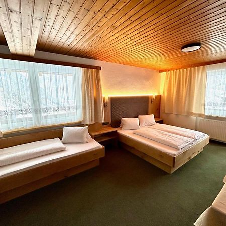 Hotel Haus Sonnegg à Finkenberg Extérieur photo