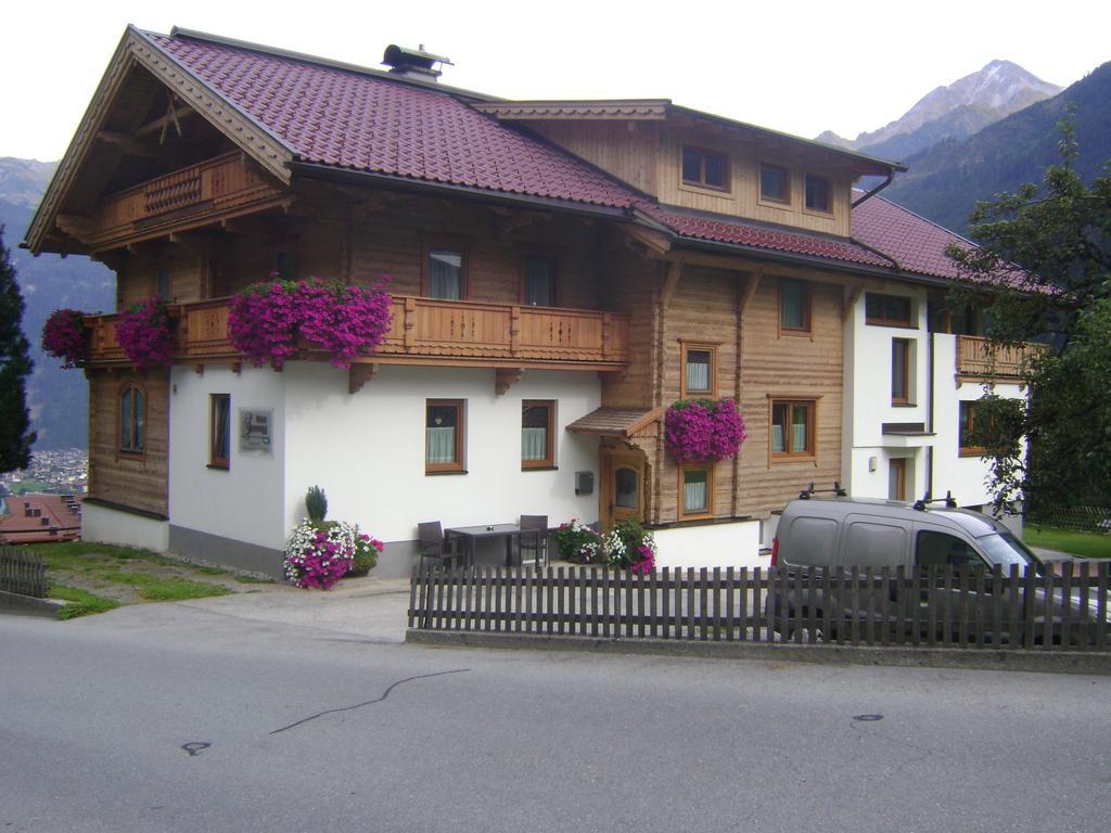 Hotel Haus Sonnegg à Finkenberg Extérieur photo